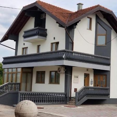 Teal Apartments Bihać Екстериор снимка