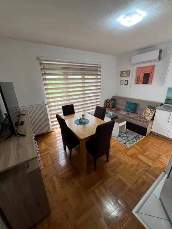 Teal Apartments Bihać Екстериор снимка